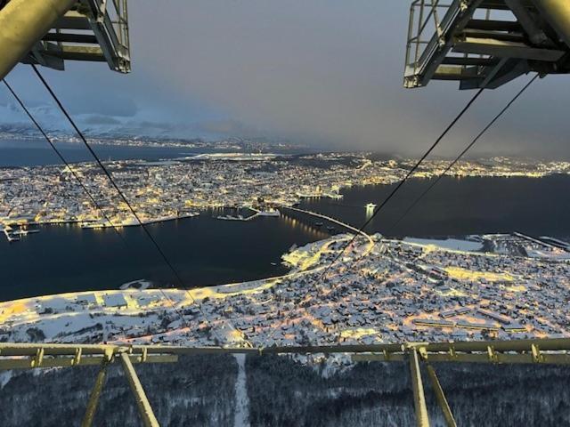 Mountainside Lodge - Breivikeidet Tromso Bagian luar foto